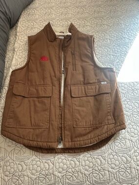 Mac Tools Men Large Vest. Lee Brown Canvas Sherpa with Red Embroidery